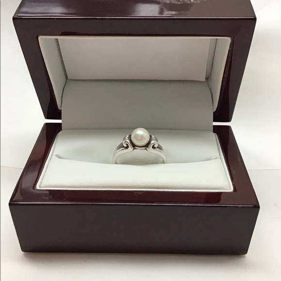 Jewelry - James Avery ring